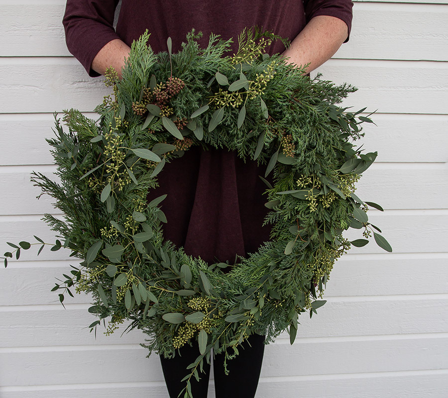 diy-lag-din-egen-doerkrans-krans-eukalyptus.jpg