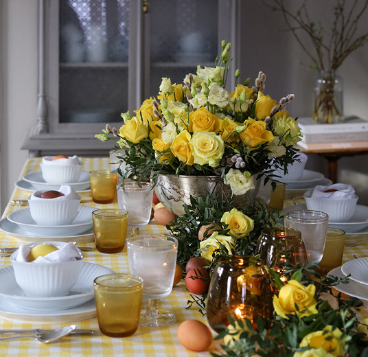 blomster-paa-paaskebordet-1.jpg